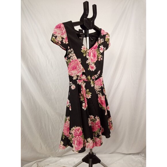 Forever 21 Junior's Black Pink Floral Mini Dress w/Cap Sleeves Size Small - Picture 3 of 6